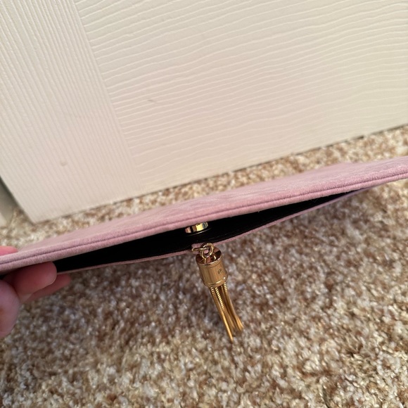 Purple lilac colored Asos envelope clutch - Picture 6 of 7